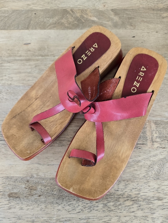 Arezzo Shoes - Arezzo Wood & Leather Sandals